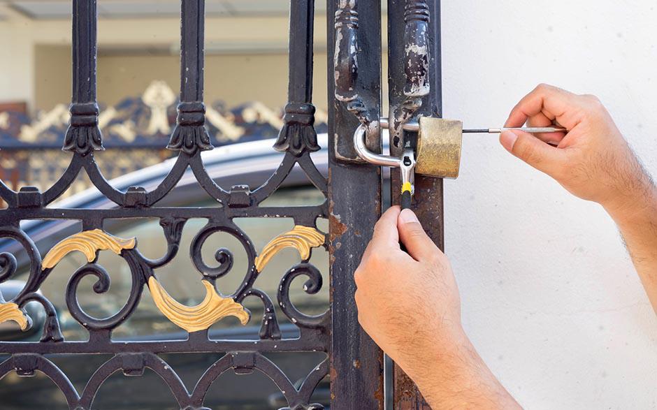  soucis porte blindée Stains